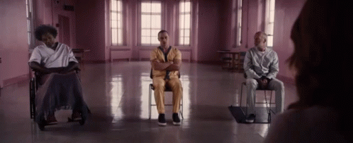 https://c.tenor.com/5J6IgrNLZAIAAAAC/stare-clients.gif