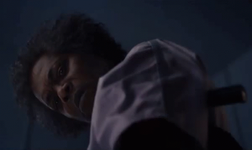 https://c.tenor.com/XbWgB-MVGZwAAAAC/looking-hmm.gif