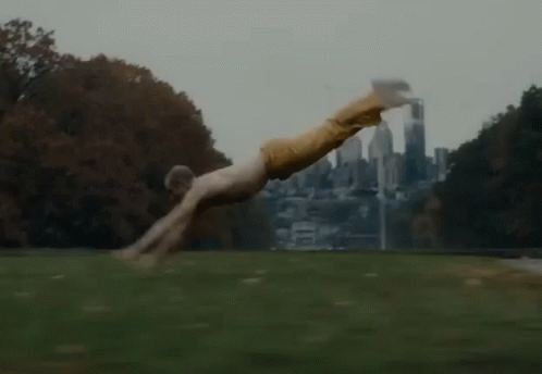 https://c.tenor.com/dB4M677wxeQAAAAC/crawling-jumping.gif