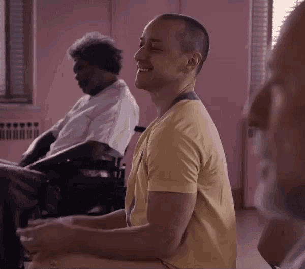 https://c.tenor.com/kLFQE1_6cEgAAAAd/clapping-amazed.gif