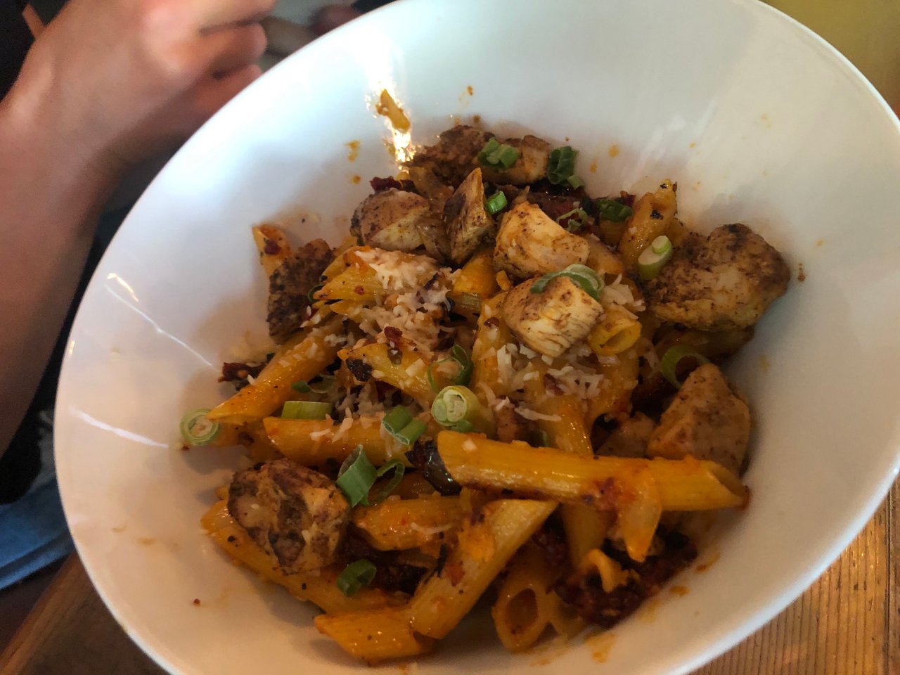 Review: El Furniture Warehouse, Sun Dried Tomato Pesto Penne