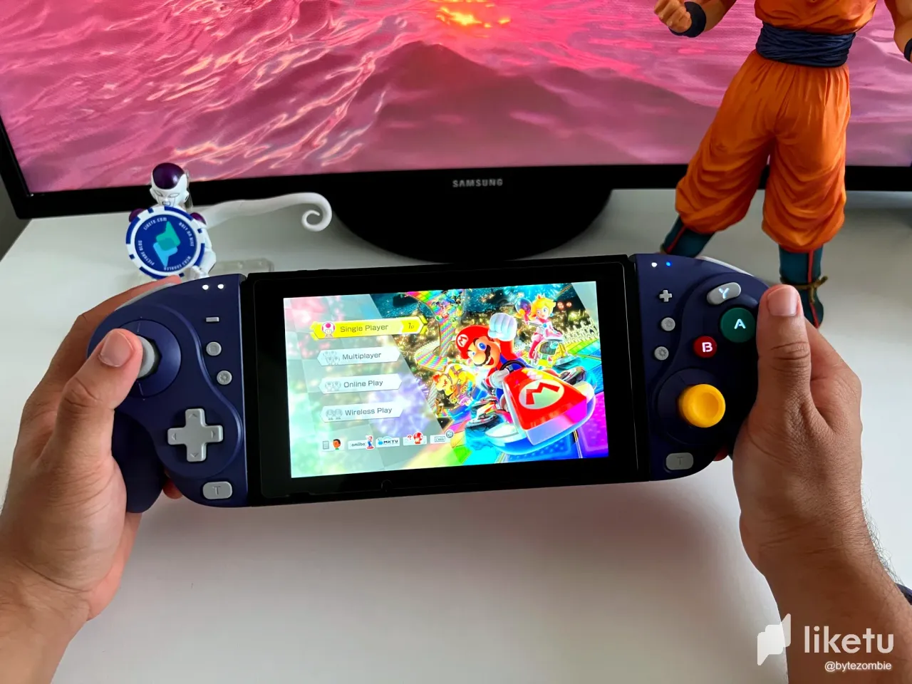 This Switch Controller, NYXI Wizard Wireless Joy-Pad, Looks Like Nintendo  GameCube's WaveBird