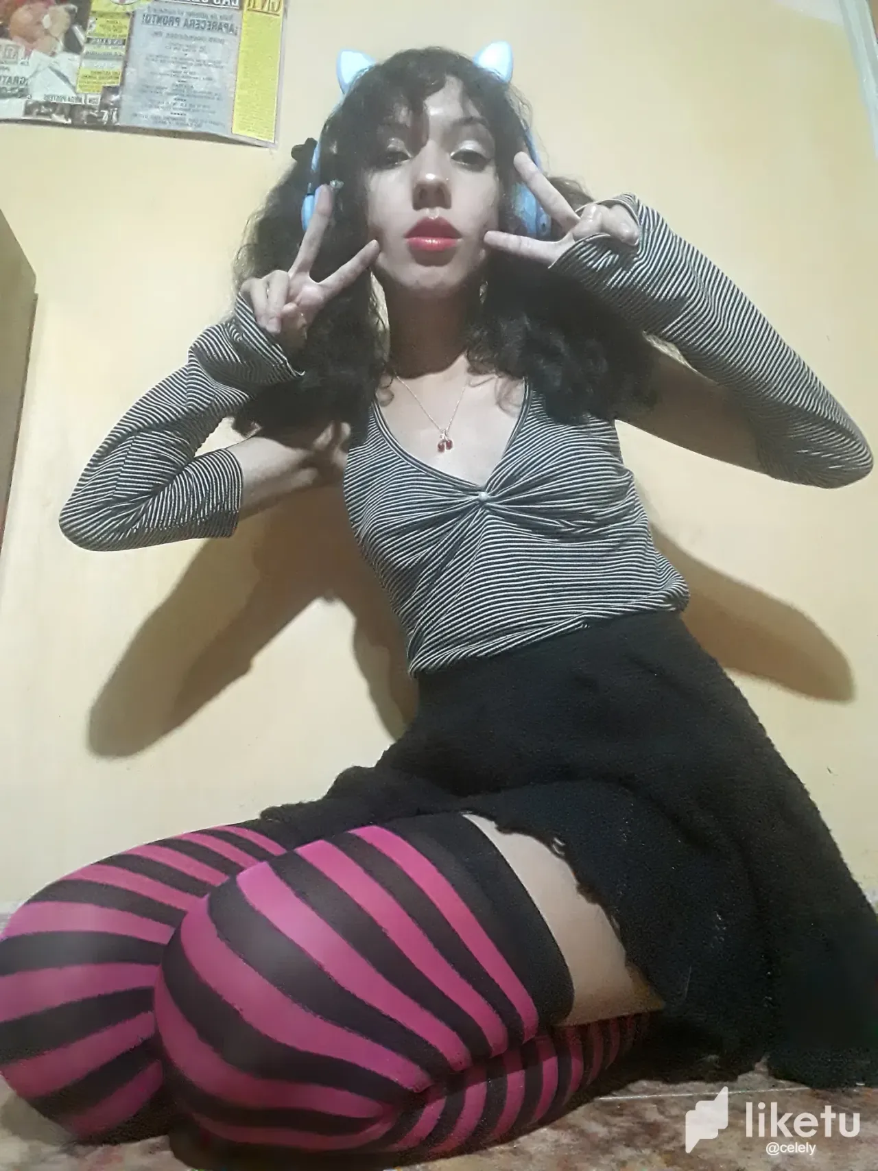Striped Stockings [Eng - Esp]