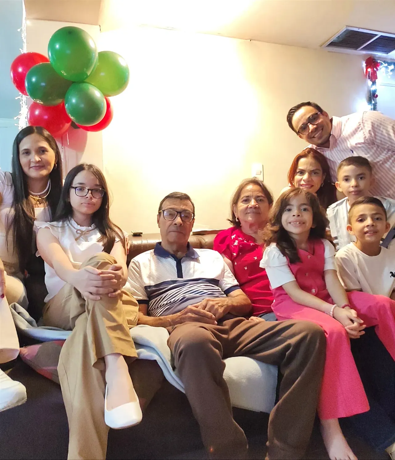 https://cdn.liketu.com/media/gensequini/images/ChmqadyiERNVETnk_IMG-20241224-WA0090/ChmqadyiERNVETnk_IMG-20241224-WA0090.webp