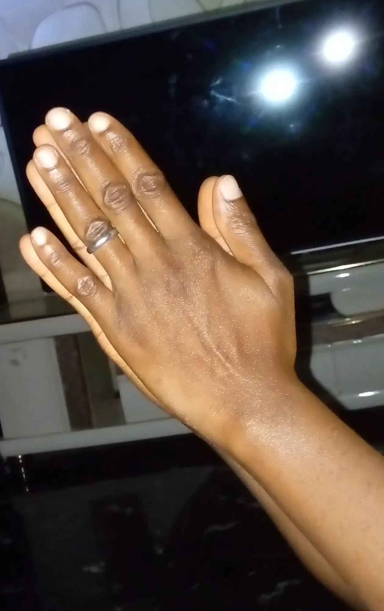 Day 3: HiveAroundTheWorld; A moment of my daily routine is communicating with my Creator.