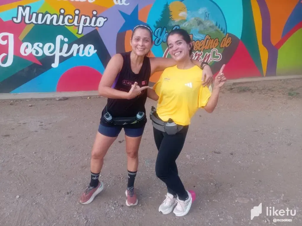 12 km de charla sobre mi experienciencia en la CAF 2025 con mi amiga!!! 