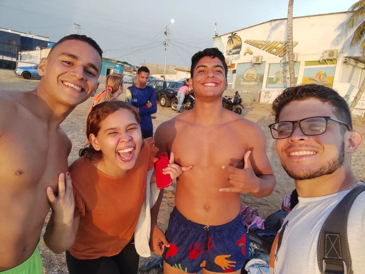 https://cdn.liketu.com/media/miguelitog1856/images/4sFcmUHxMShHz04y_IMG-20230625-WA0101/4sFcmUHxMShHz04y_IMG-20230625-WA0101.webp