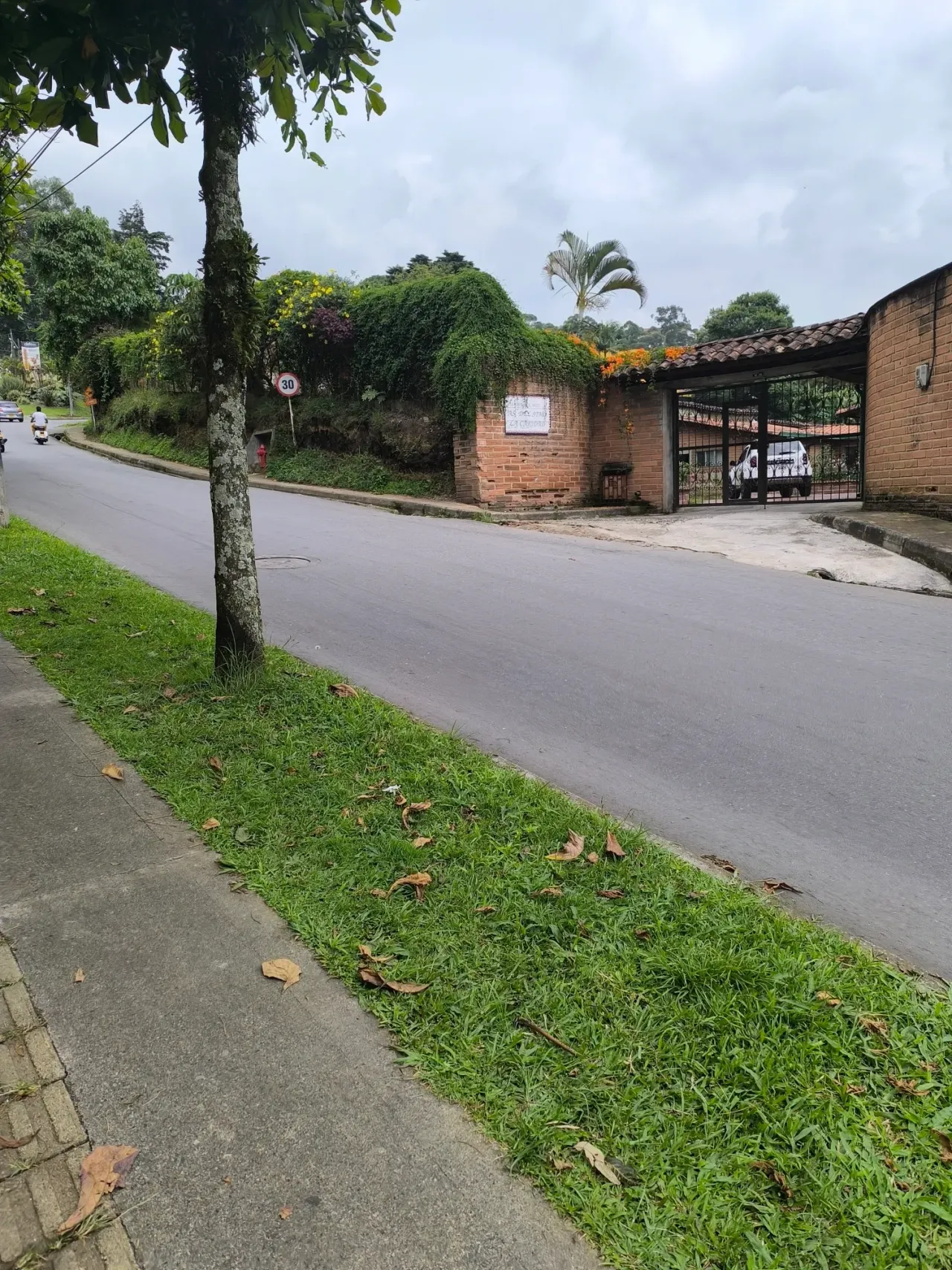 https://cdn.liketu.com/media/venusl19/images/nUs86LvtnLpJ9PrA_1000050222/nUs86LvtnLpJ9PrA_1000050222.webp