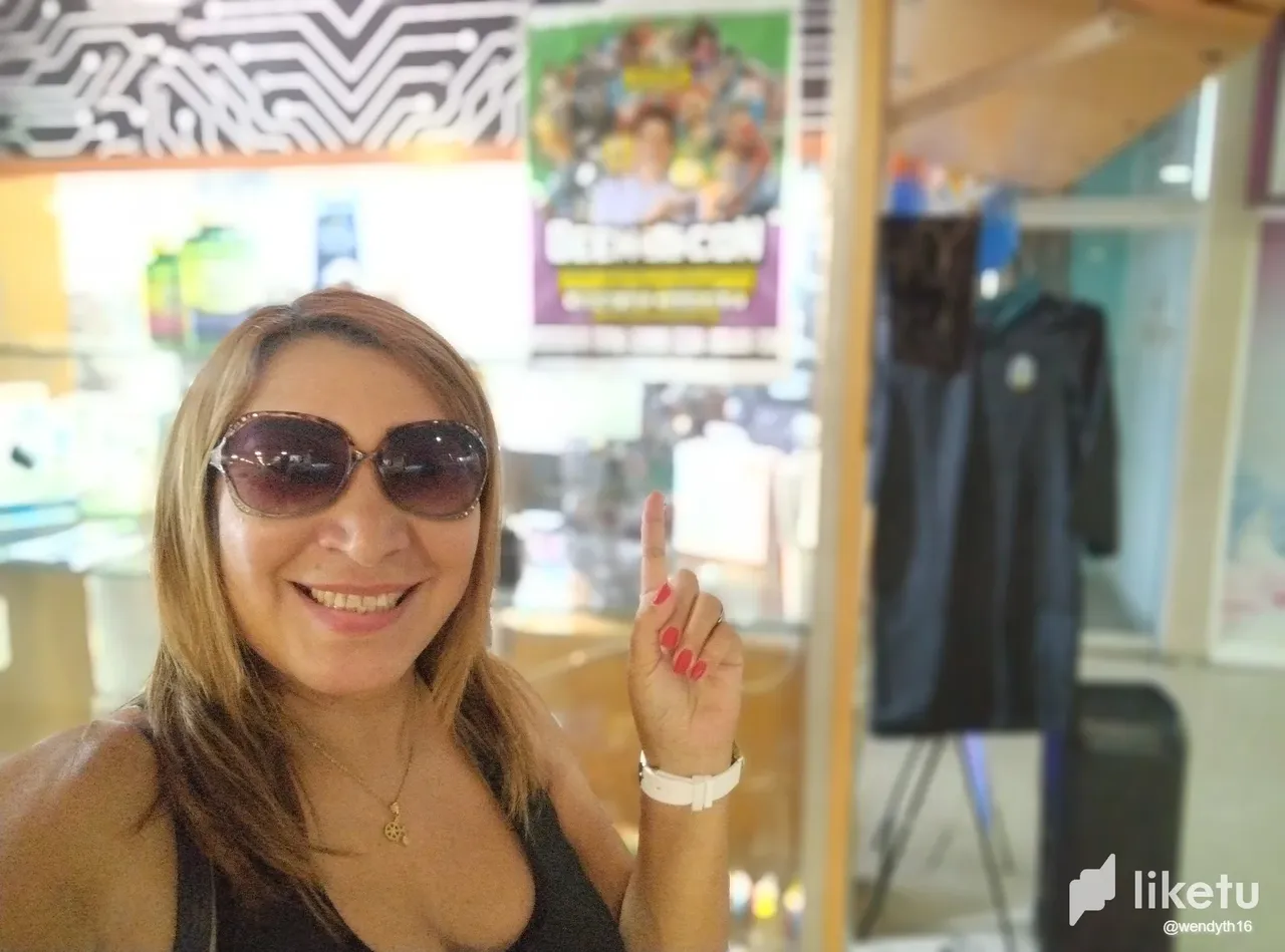 Paying with HBD at @geekstore