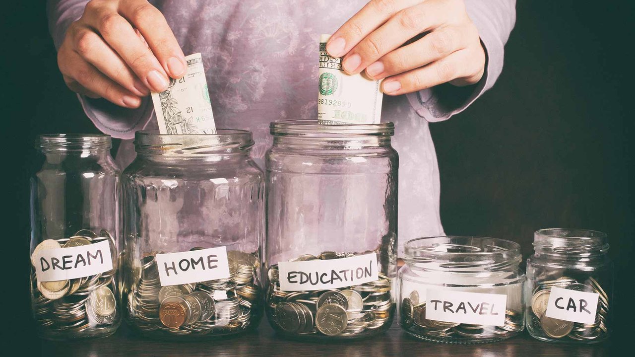 https://cdn.moneycrashers.com/wp-content/uploads/2017/06/coins-in-glass-jars-with-labels.jpg