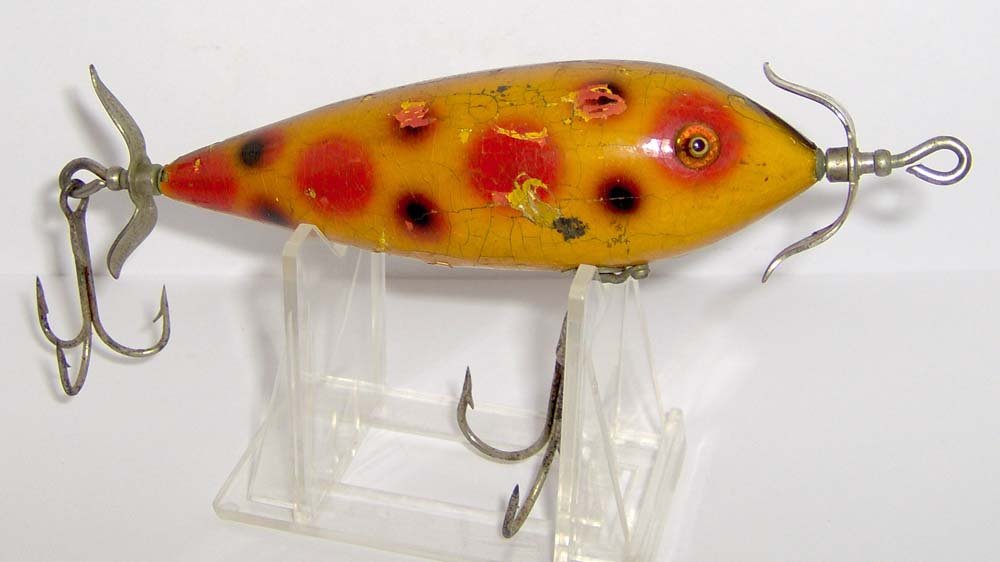 EARLY c.1916 HEDDON'S DOWAGIAC #300 SURFACE MUSKY MINNOW WOOD LURE ~ L-RIG  & GLASS EYES
