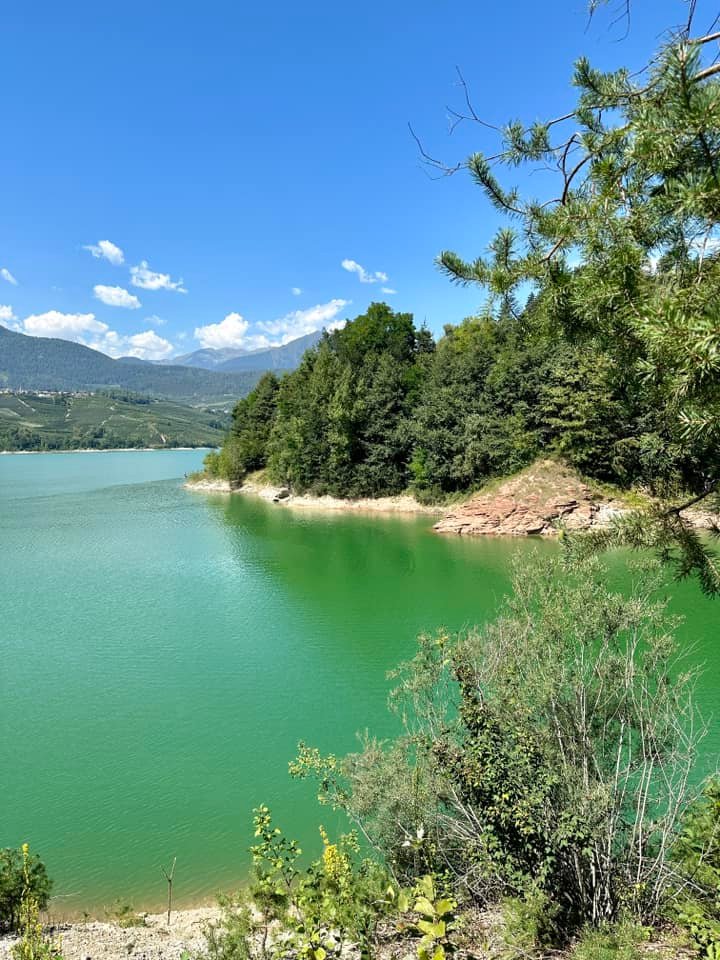 Lake Santa Giustina - The big dam in the valley of canyons - Nature - Lakes