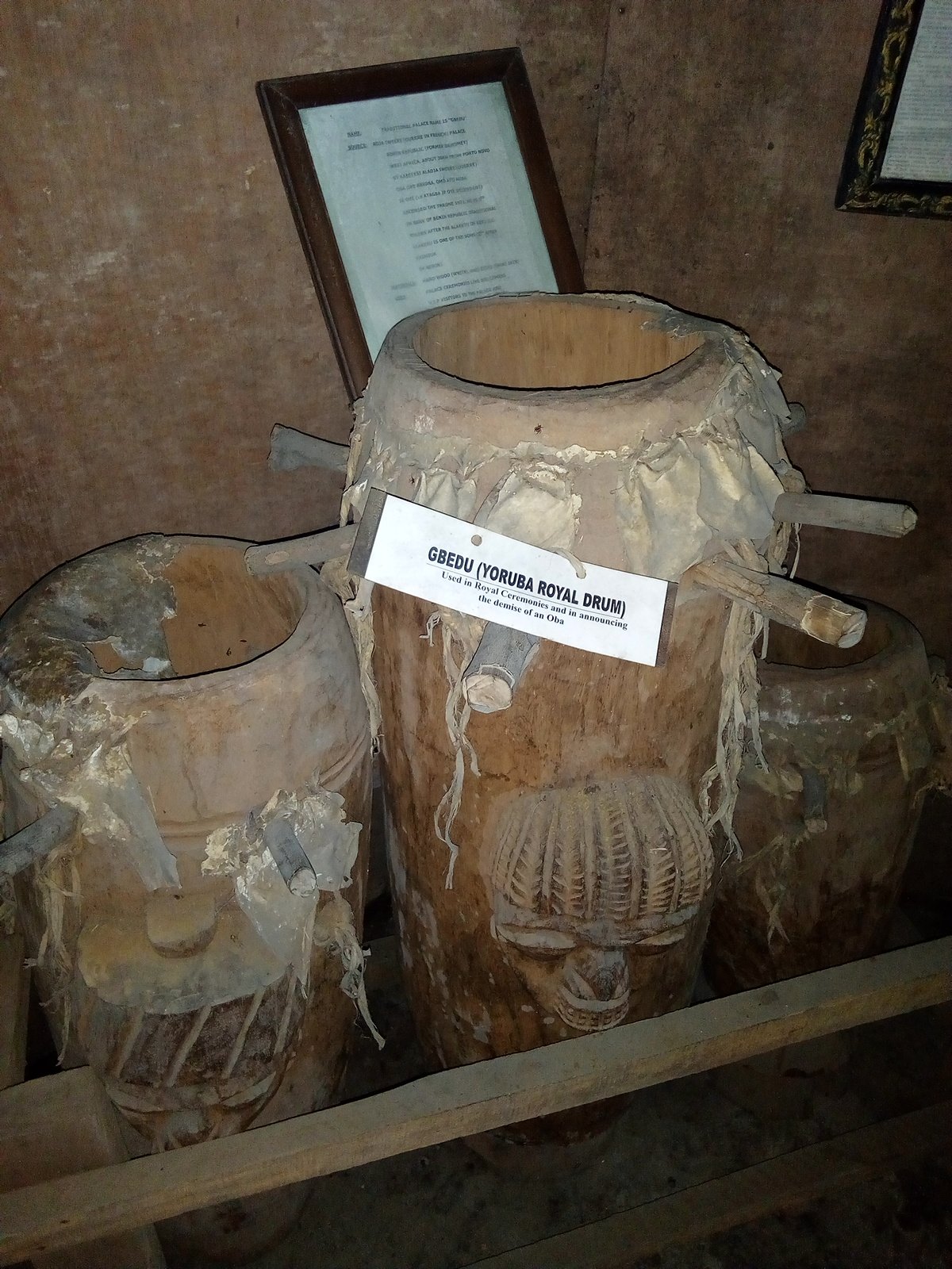 DRUM TRADISIONAL YORUBA (BGEDUDRUM TRADISIONAL YORUBA (BGEDU  