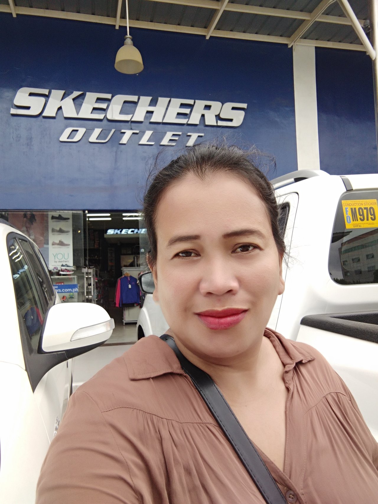 Skechers on sale outlet 2018