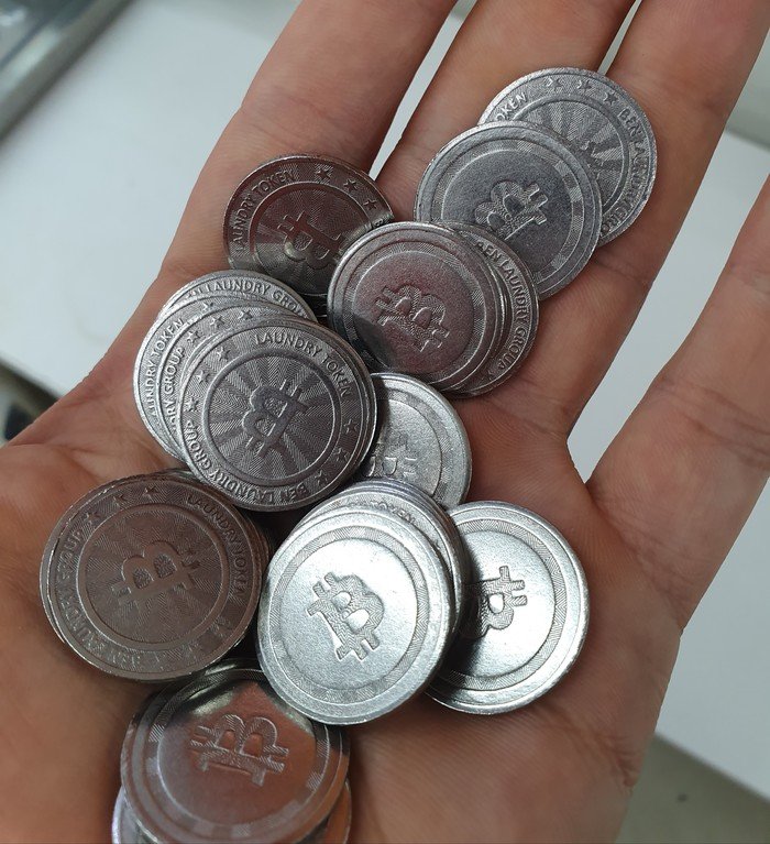 https://cs11.pikabu.ru/post_img/2020/02/11/4/1581396296134983636.jpg