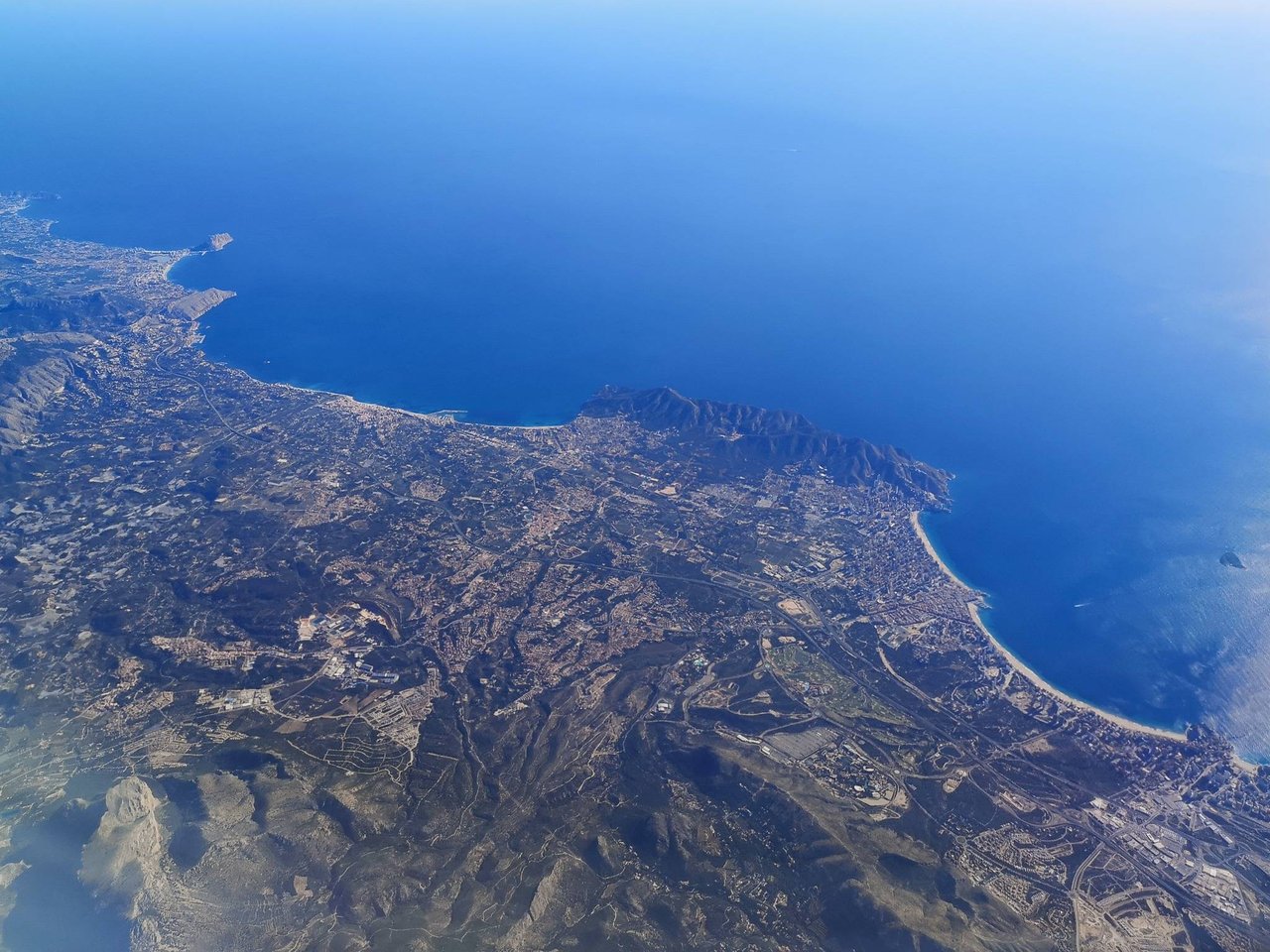   Parc Natural de la Serra Gelada from airplane. Photo by Alis Monte [CC BY-SA 4.0], via Connecting the Dots