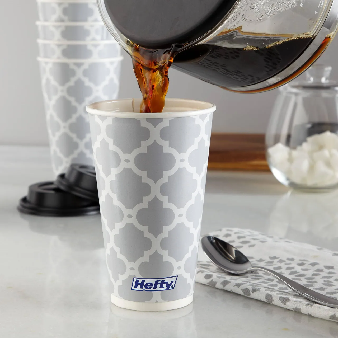 3 Hefty Paper Disposable Hot Cups with Lids, 16 Ounce, 20 Count