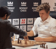 magnus-carlsen-magnus.gif