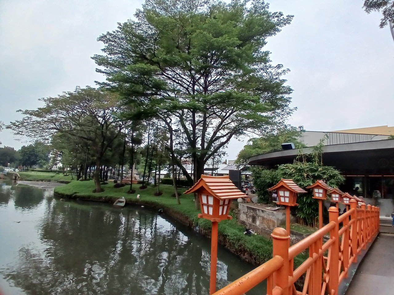 https://files.peakd.com/file/peakd-hive/agungprasetyo/EqBccVPjaMz4ESZeLCJk924rEYoTGevApyqHuRhWSXWfWvPNNuUPAQjYYv2LdHWn9D6.jpg