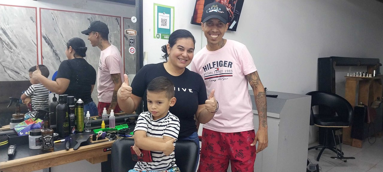 [Eng/Esp] Crypto experience HBD: Haircut for my little boy at @mkbarbershop.