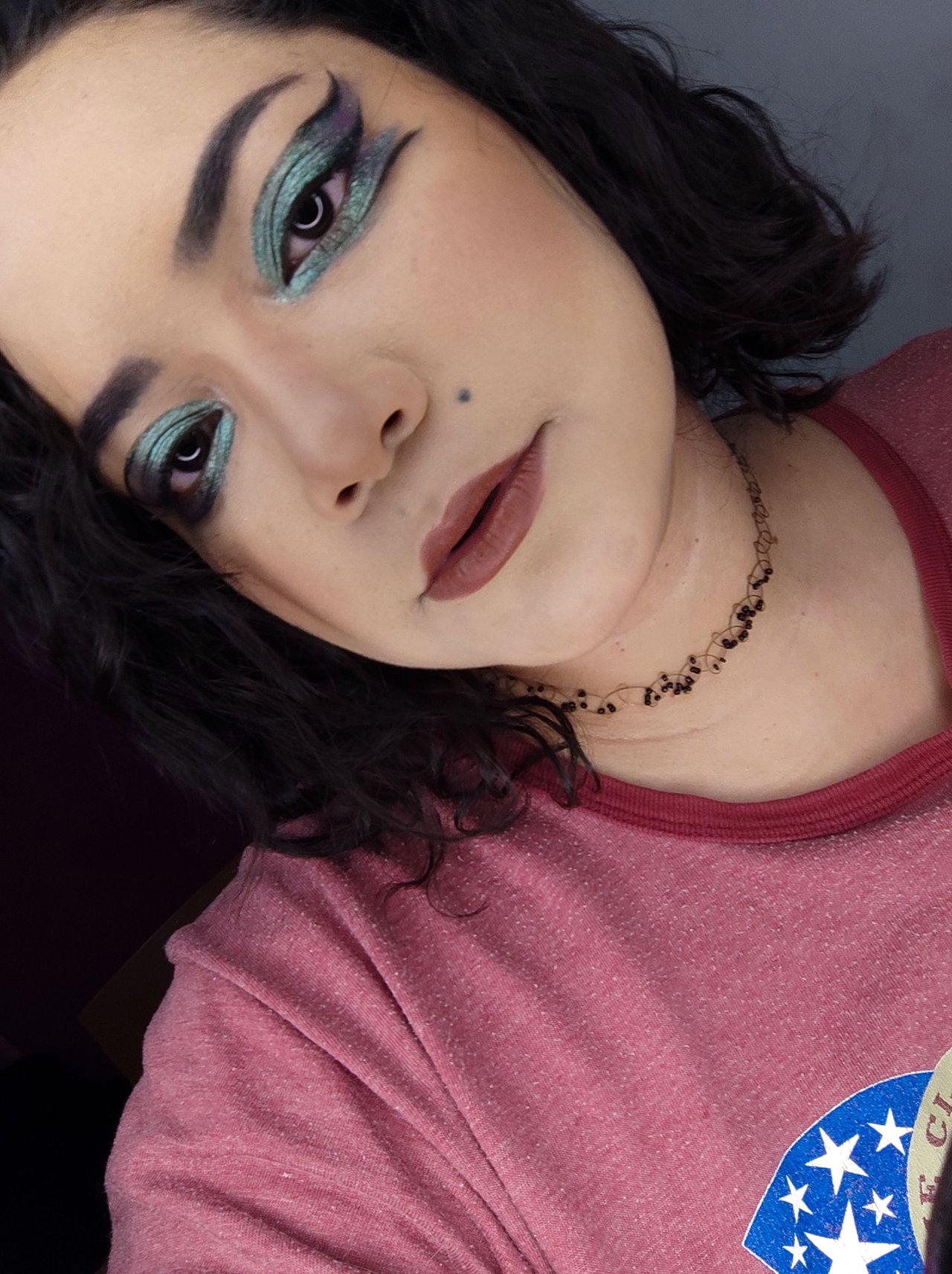 Eye look with a single eyeshadow