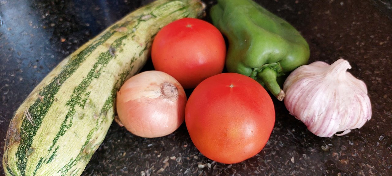 [Esp-Eng] Alternativa fresca: Calabacín en Forma de Pasta //  Fresh Alternative: Zucchini in Pasta Shape