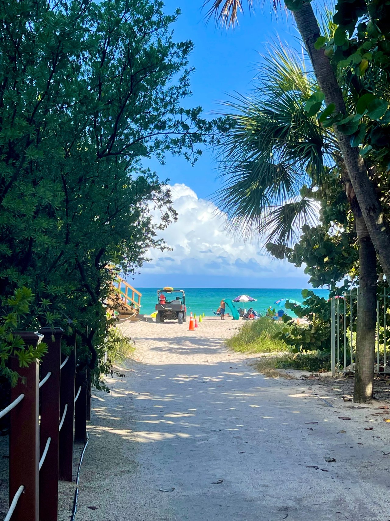 Sublime and beautiful Sunday - A Calm Sunday Afternoon: Enjoying the Beach  | PeakD