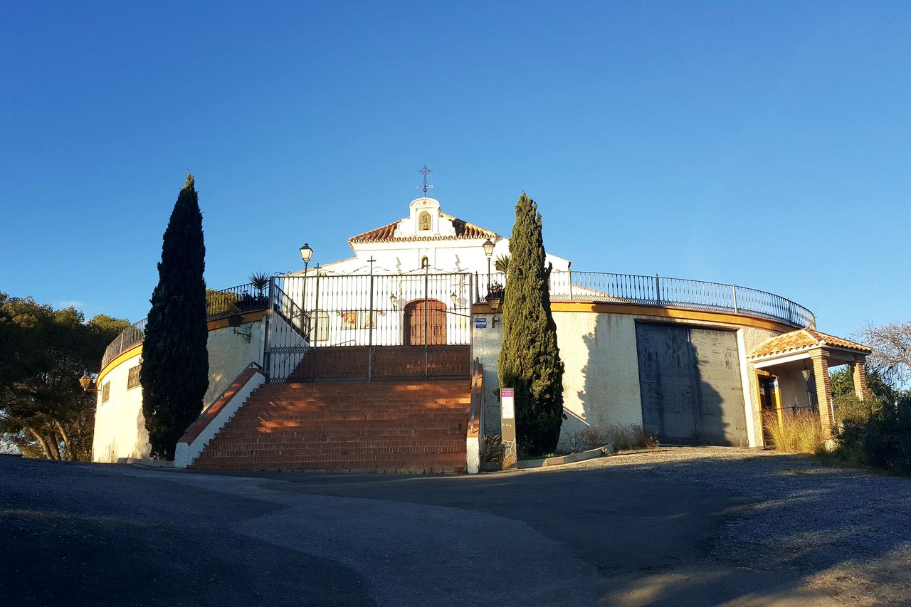 Discovering the hermitage of Monte Calvario from the 17th century and surroundings 📷 Malaga - Spain