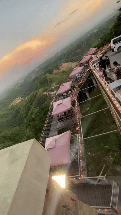 1000048359.gif