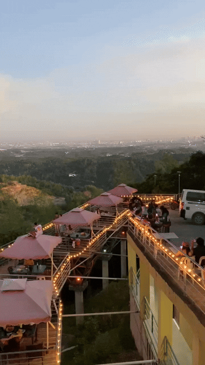 1000048360.gif