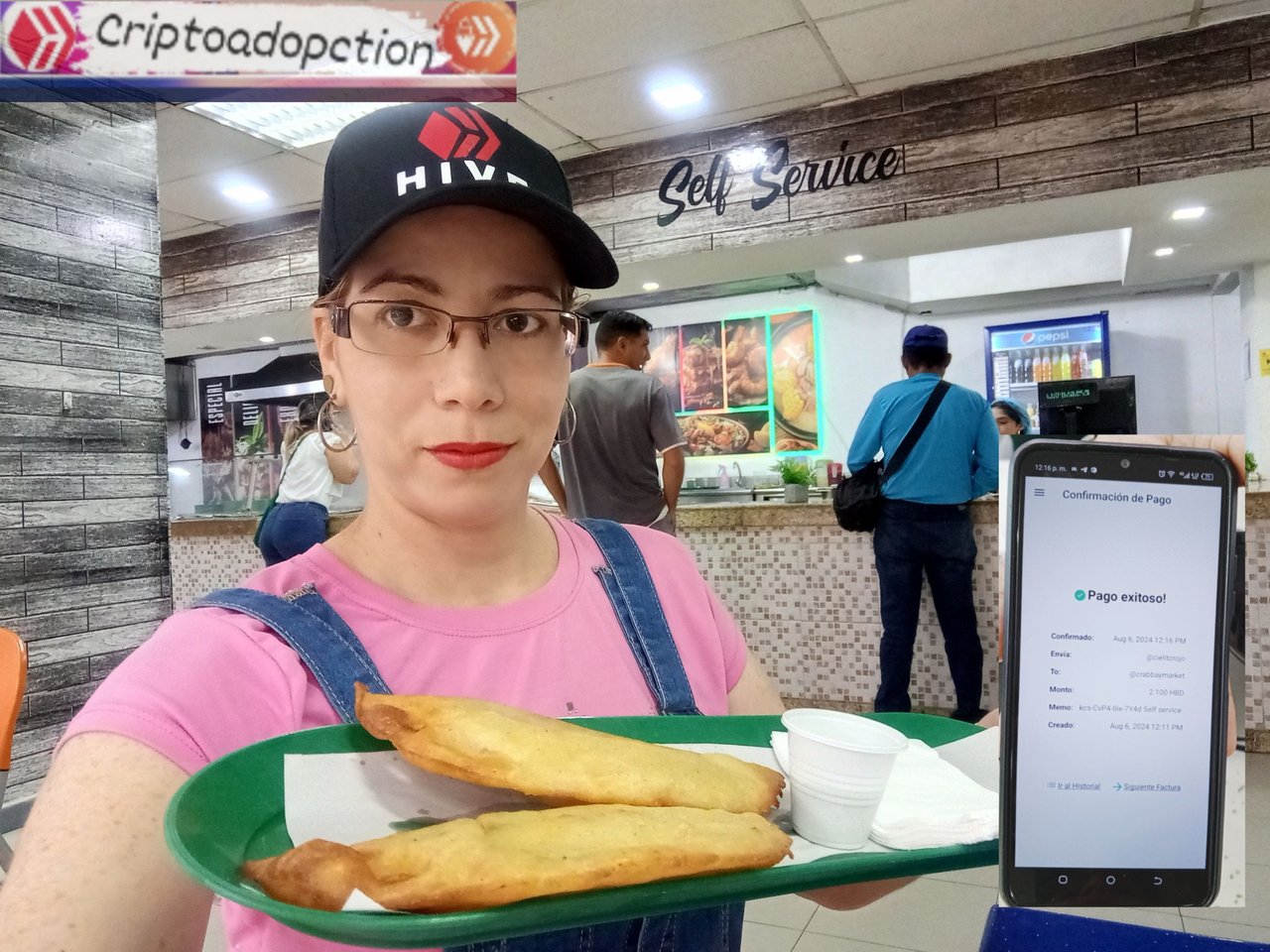 Tasting delicious empanadas with my HBDs at the Crabbaymarket shopping ally.✅