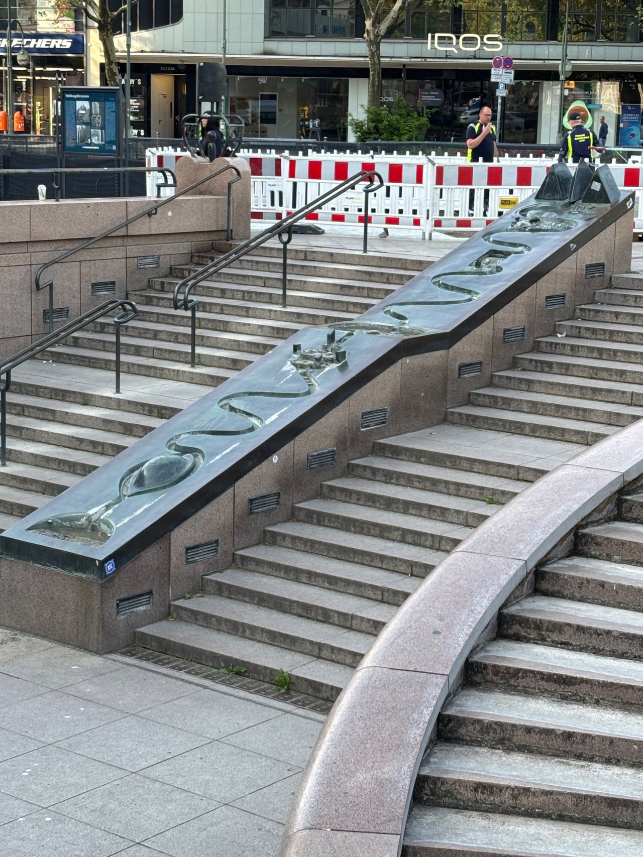 https://files.peakd.com/file/peakd-hive/city-of-berlin/23tbwHJGvA4yRvuLTSUFafWLfQszpe8tVwPJeJV8FsKc1rF7tHDn9JKSKQ9tHz1prnVBC.jpeg