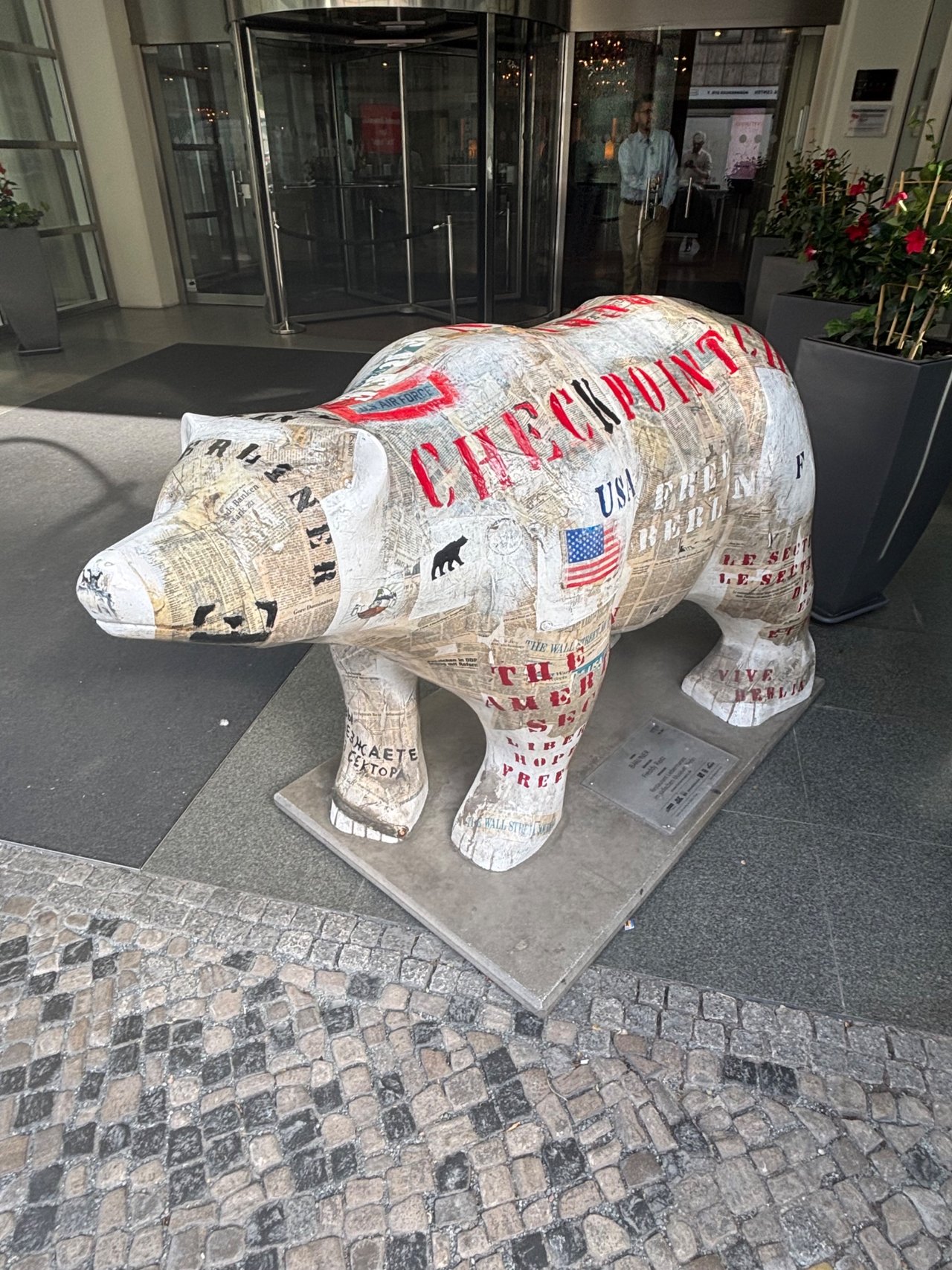https://files.peakd.com/file/peakd-hive/city-of-berlin/23vi1oMHJLEfSjbLNpojvaqYFG6SdbtWFCJww12uWP2vNG44qdBQgwuZxGKBM8RTbddjb.jpeg