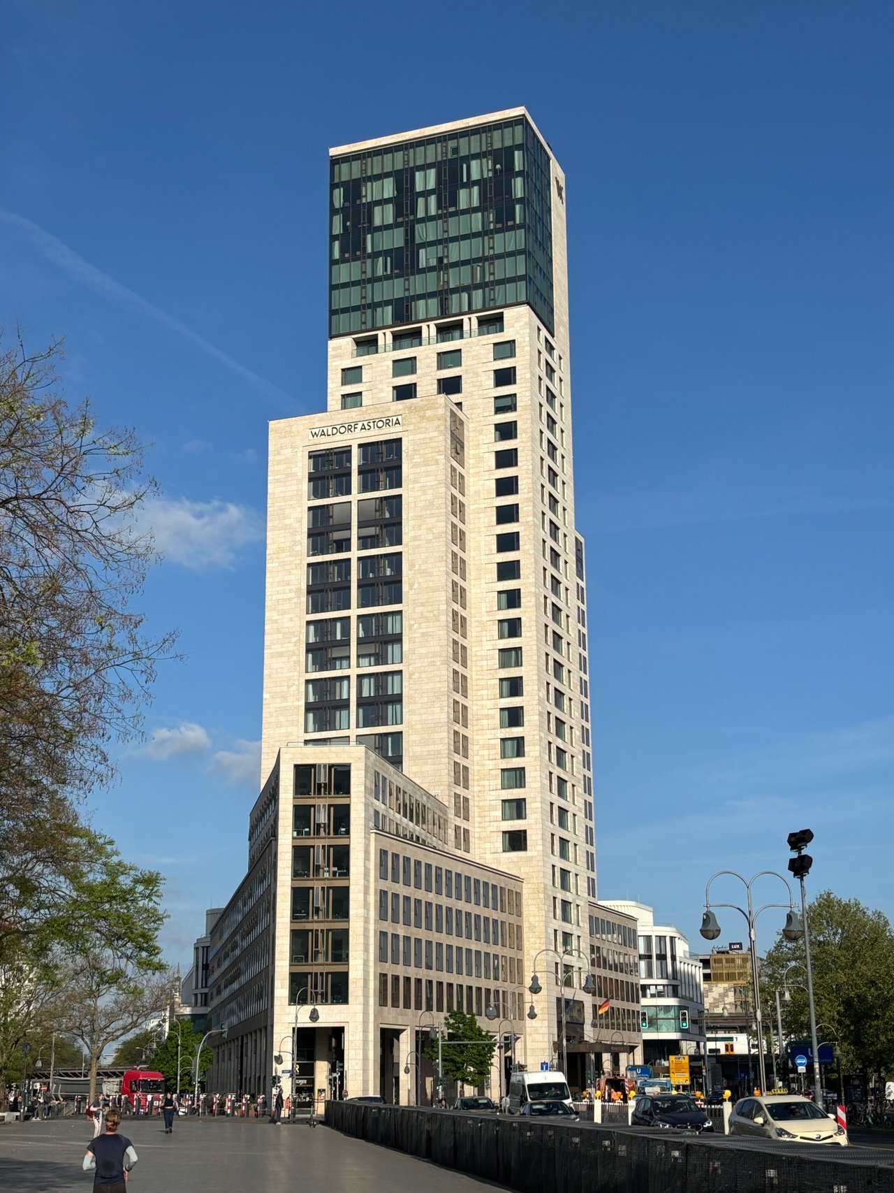 https://files.peakd.com/file/peakd-hive/city-of-berlin/23w2gVw9yzmoMWu3RjizJEfxRzEH7bakS8aAjbc95btefu816nz3NMuPWyoPqvXq3tFFh.jpeg