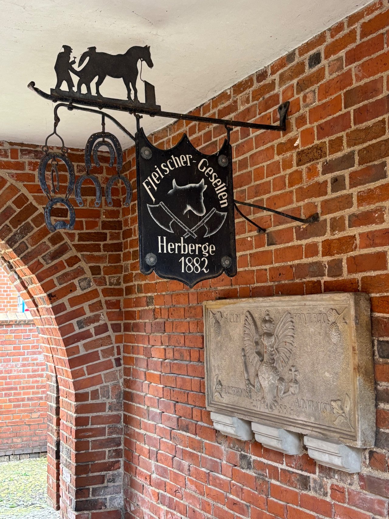 https://files.peakd.com/file/peakd-hive/city-of-berlin/23xpB4ePwJGG7YKPCjSMvntqdSjjP1J2n4NKzEaF1QpWLnJJWEBtKJNyZmfbjR5zjpf6X.jpeg