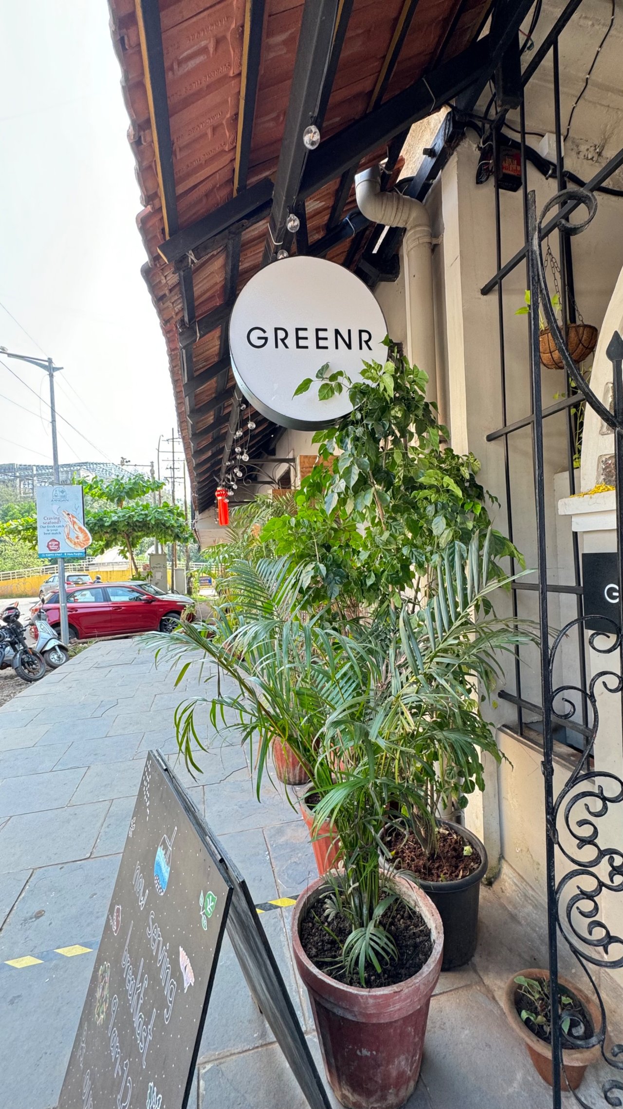 Latte & Laughs - Greenr Cafe keeps Goa Caffeinated