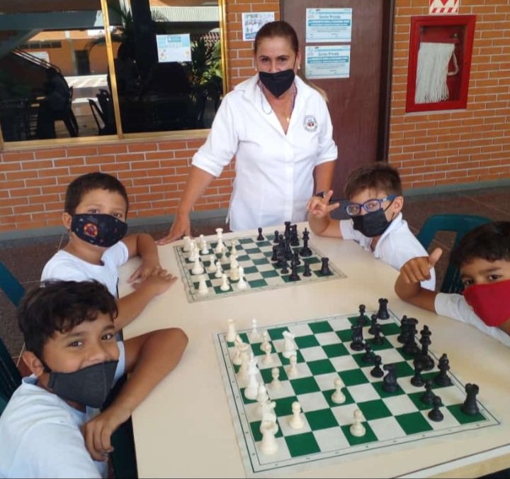 Exitosa III Olimpiada Infantil de Ajedrez en Alcossebre: Un torneo  internacional de éxito y diversión