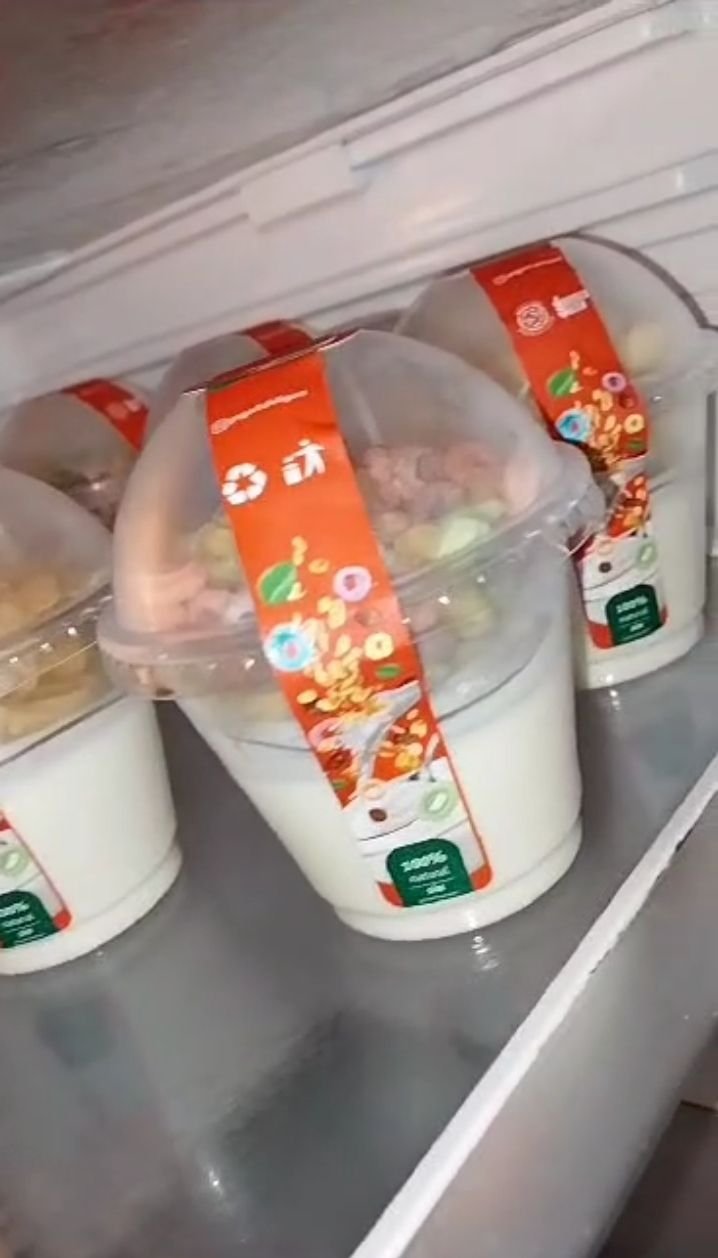 Yogurt con cereal, un alimento saludable para los niños de la casa