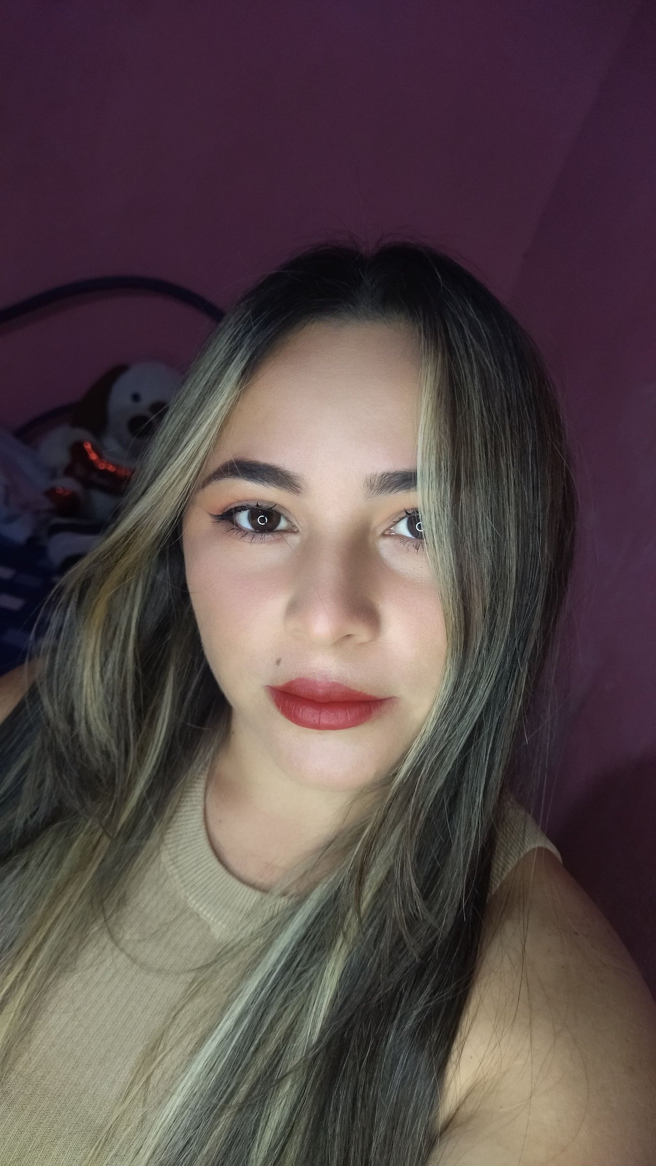 A natural and beautiful look (Eng/Esp)