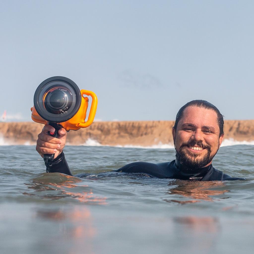 Diego Silva, one of the best surf photographers in Brazil just joined our community.