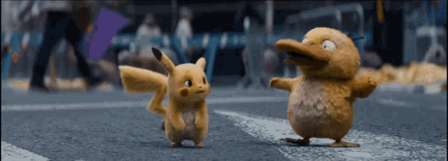 pikachu-psyduck.gif