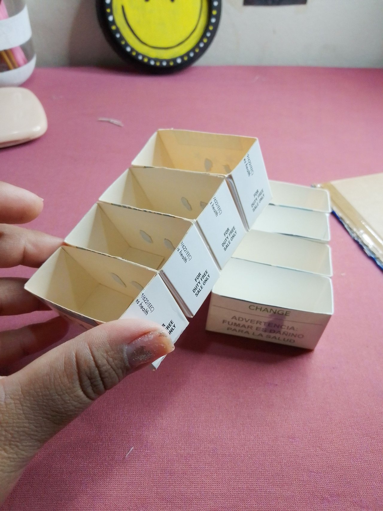 Manualidades: Organizador de abalorios hecho con cajas de cigarrillos, Crafts: Bead organizer made with cigarettes packs ♻️♥