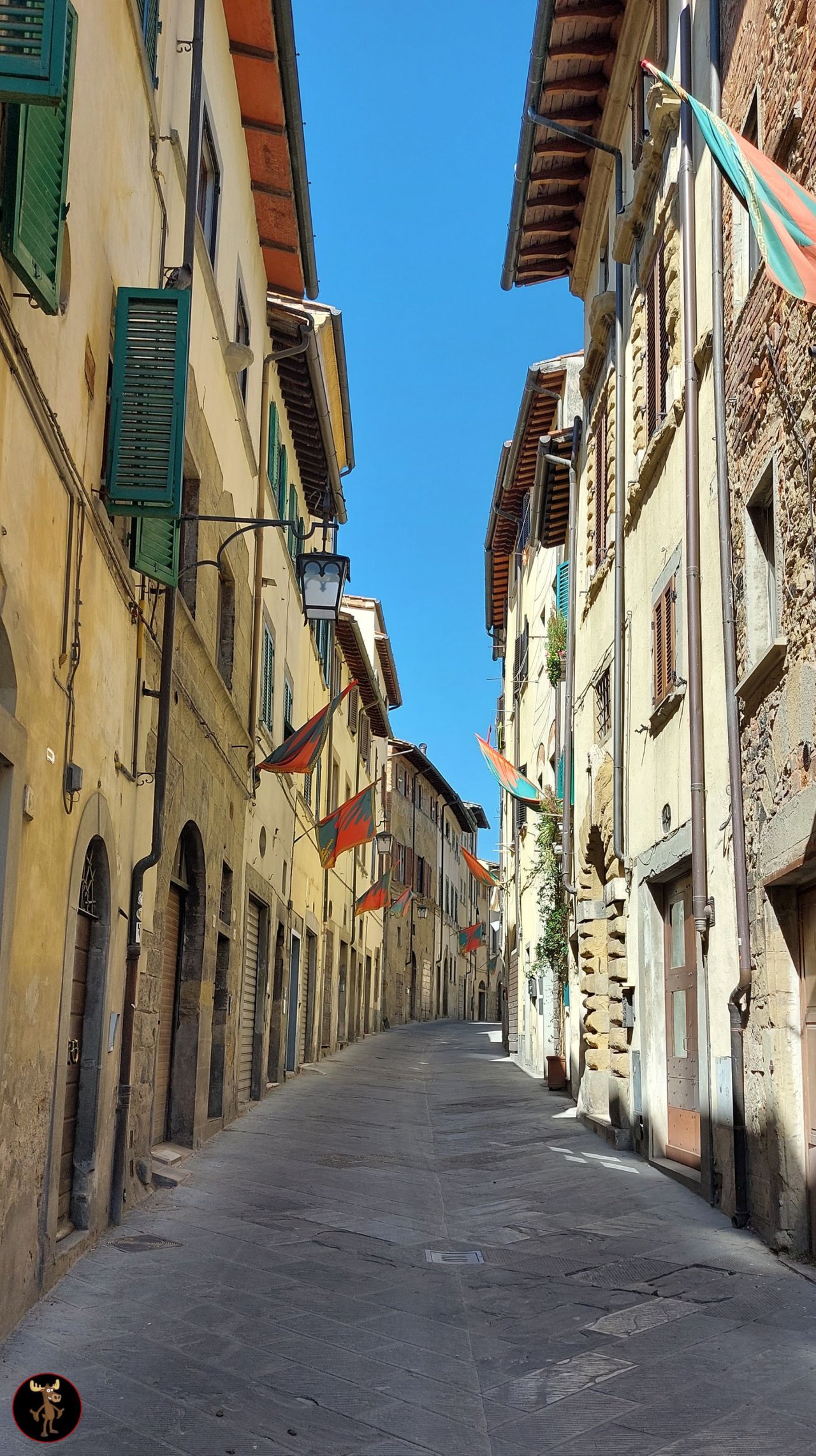 Arezzo Tuscany Italy in details PeakD