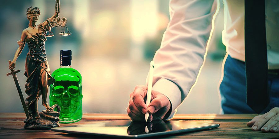 Distribuidora NHC - El absinthe, absynthe o absenta se trata de un licor  elaborado sobre la base de ajenjo, una de las hierbas más amargas que se  conocen y con un gran