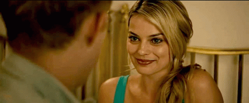 linda-margot-robbie.gif