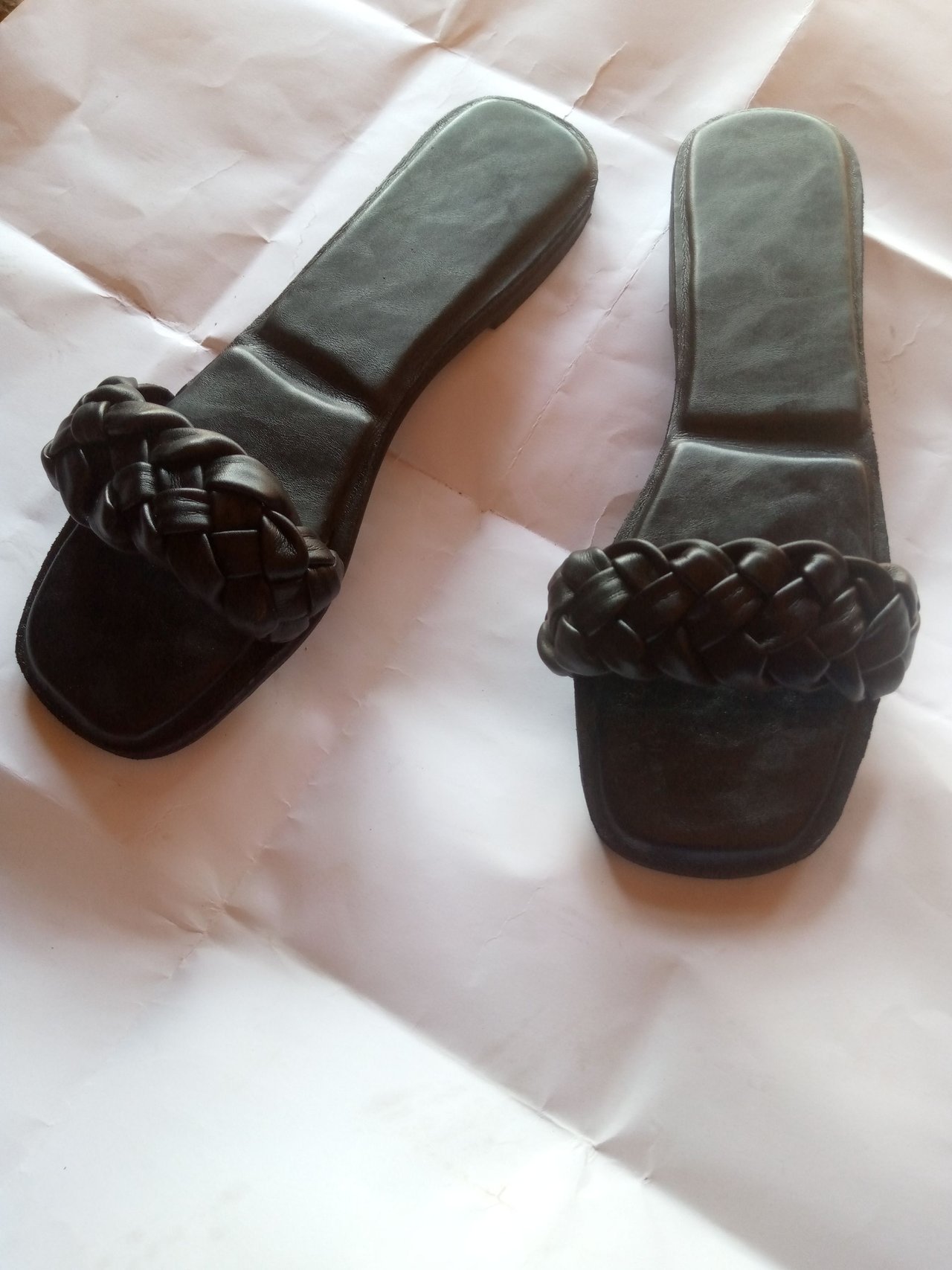 Black Open Leather Palm Slippers