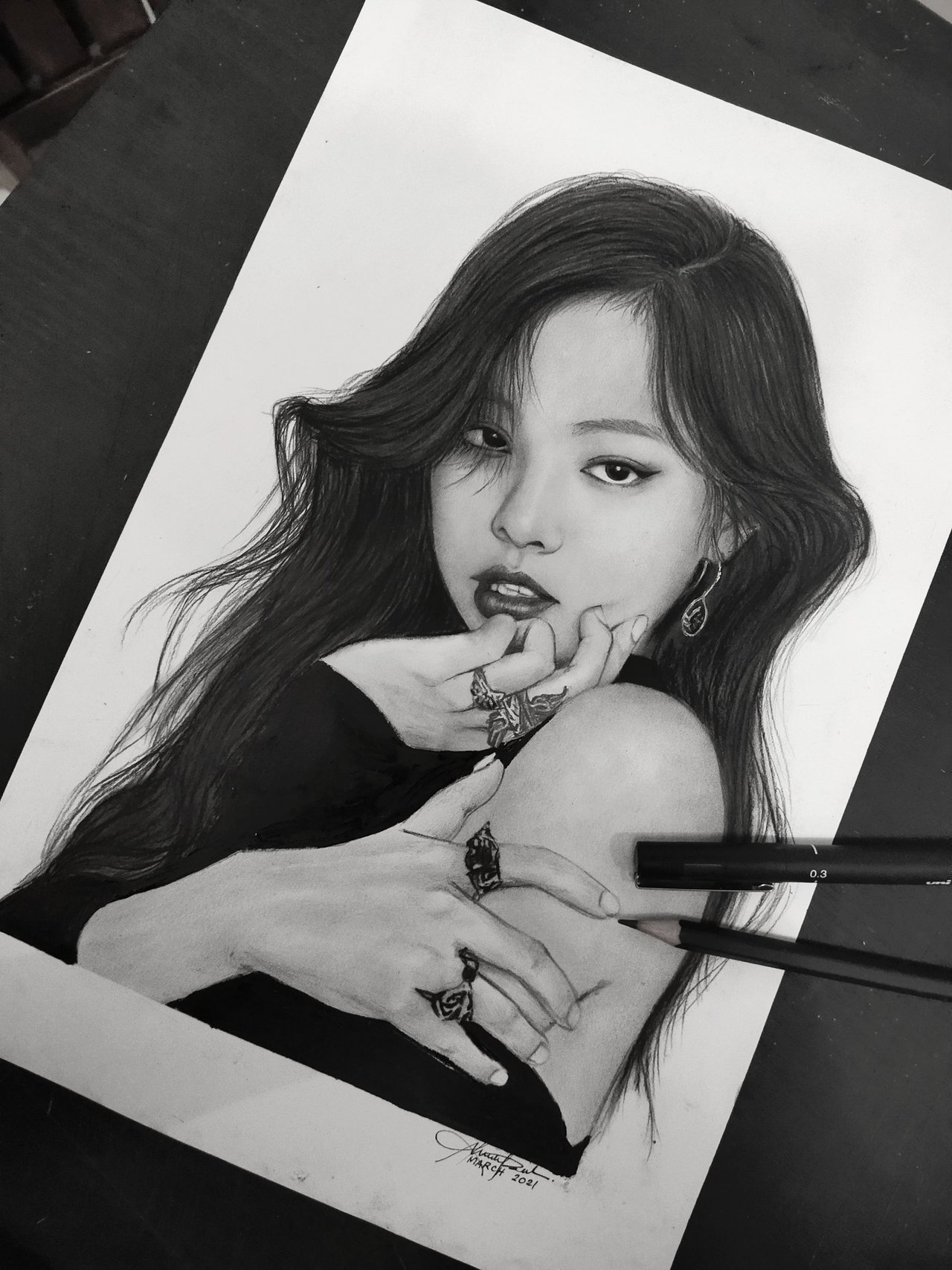 K-pop Drawing fanart | Domestika