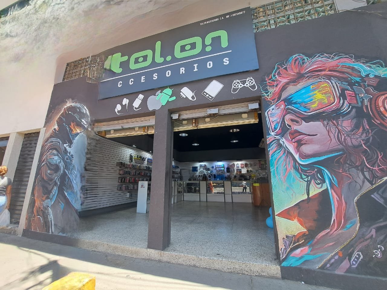 Somos Tolon Accesorios, una tienda tecnológica que apoya la criptoadopcion [ESP-ENG]