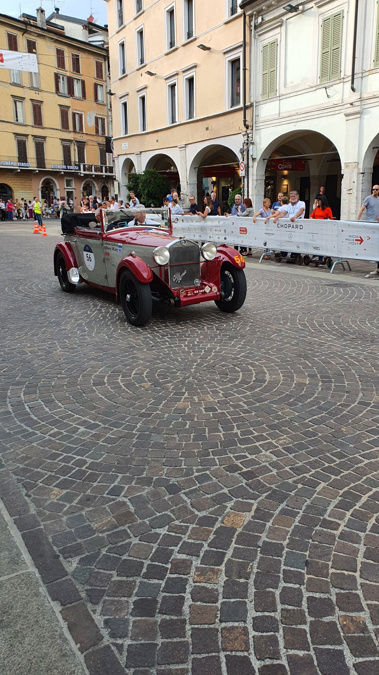 ROSSO MILLE MIGLIA: warm up the engines 🚗🏁 | PeakD