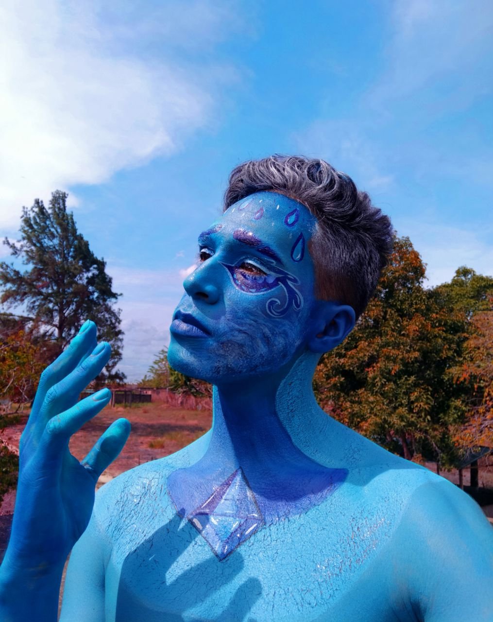 ESP/ENG]Body paint inspirado en una gema de cristal Diamante Azul S.U/Body  paint inspired by a crystal gem Blue Diamond S.U